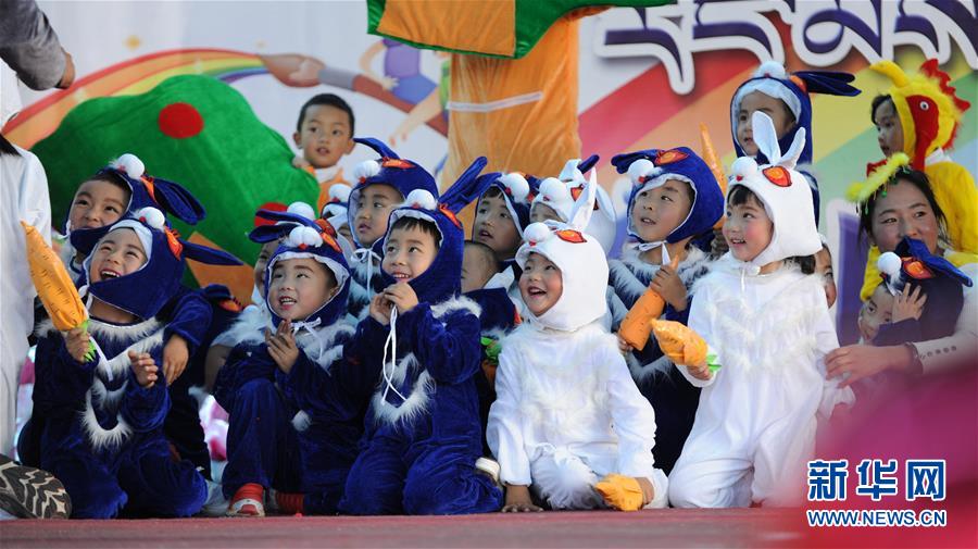 （新華全媒頭條&middot;圖文互動(dòng)）（8）昂首闊步向未來(lái)&mdash;&mdash;寫(xiě)在西藏民主改革60周年之際