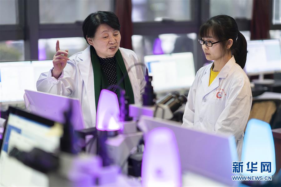 (愛(ài)國(guó)情 奮斗者·圖文互動(dòng))(1)海歸博士孫小蓉:用“蘭丁”助婦女遠(yuǎn)離宮頸癌陰影