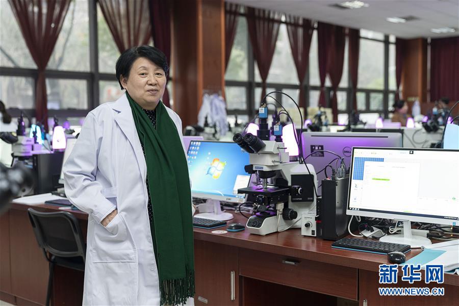 (愛(ài)國(guó)情 奮斗者·圖文互動(dòng))(4)海歸博士孫小蓉:用“蘭丁”助婦女遠(yuǎn)離宮頸癌陰影