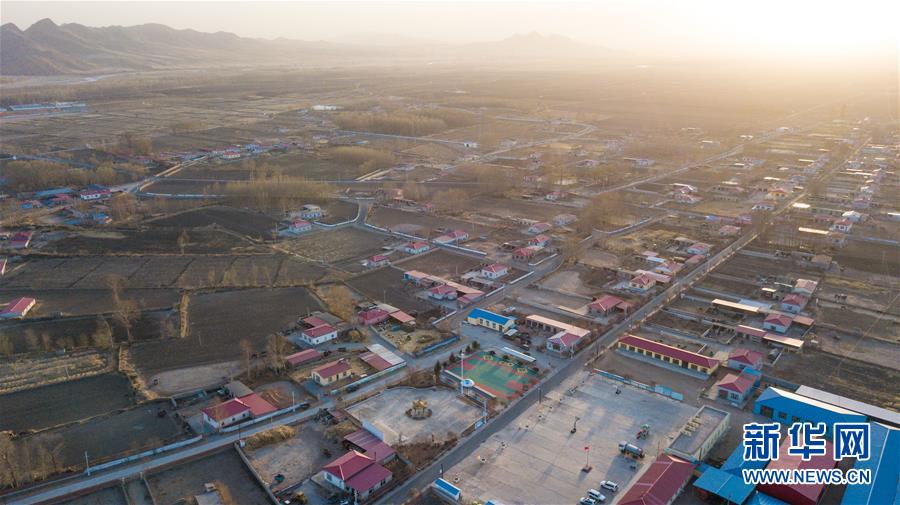 （壯麗70年&middot;奮斗新時(shí)代&middot;圖文互動(dòng)）（4）情同一家，守望相助，共奔小康&mdash;&mdash;內(nèi)蒙古興安盟巴彥敖包嘎查民族團(tuán)結(jié)見(jiàn)聞