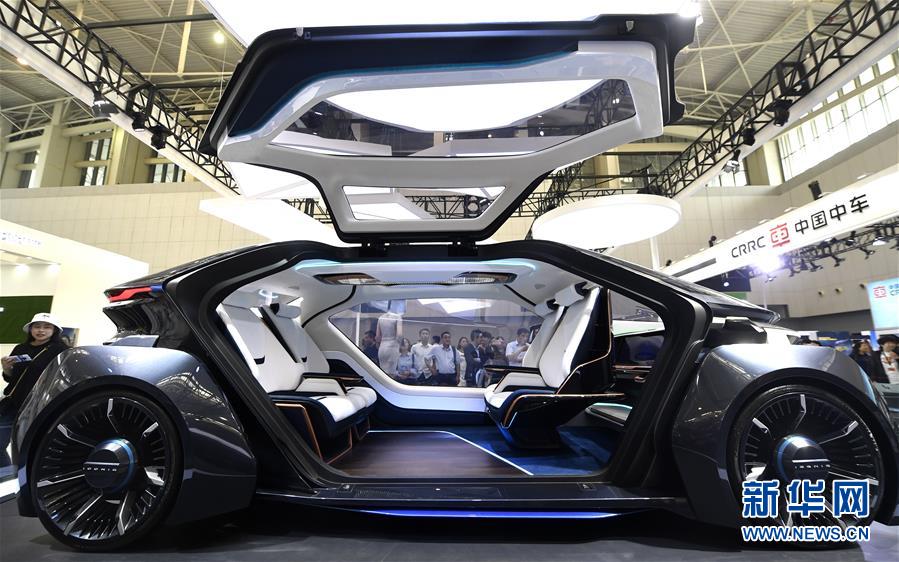 （新華全媒頭條&middot;圖文互動(dòng)）（2）擁抱智能新時(shí)代：世界智能大會(huì)釋放了哪些新信號(hào)？