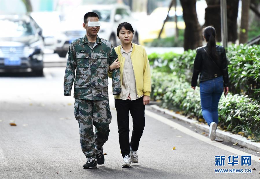 (時代先鋒·圖文互動)(6)新時代最可愛的人——記陸軍某掃雷排爆大隊(duì)英雄戰(zhàn)士杜富國