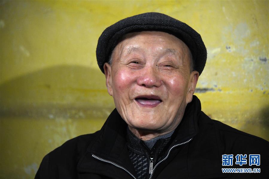 （新華全媒頭條&middot;圖文互動(dòng)）（1）鍛造領(lǐng)航復(fù)興的中流砥柱&mdash;&mdash;寫在&ldquo;不忘初心、牢記使命&rdquo;主題教育即將啟動(dòng)之際