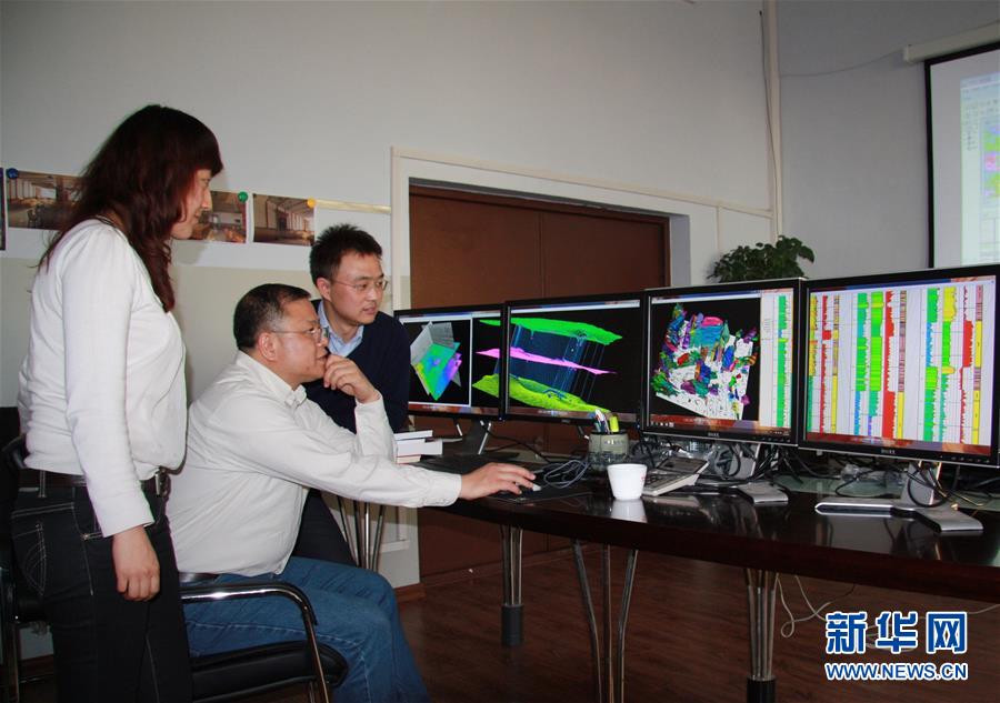 （新華全媒頭條&middot;圖文互動(dòng)）（7）鍛造領(lǐng)航復(fù)興的中流砥柱&mdash;&mdash;寫在&ldquo;不忘初心、牢記使命&rdquo;主題教育即將啟動(dòng)之際