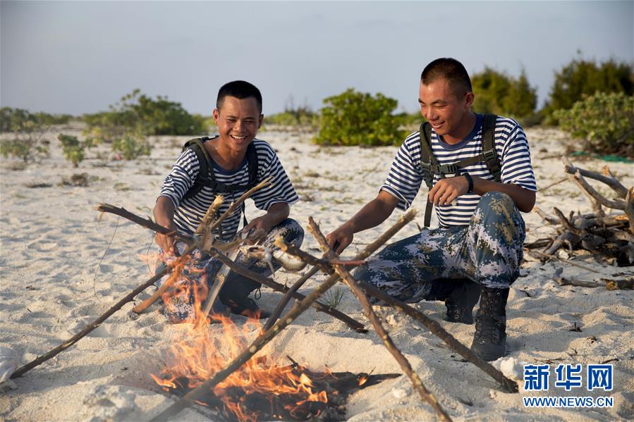 （壯麗70年&middot;奮斗新時代&middot;新華全媒頭條&middot;圖文互動）（10）&ldquo;你在我的航程上，我在你的視線里&rdquo;&mdash;&mdash;走進海軍西沙中建島官兵的五彩世界