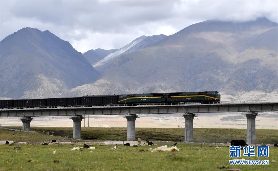 （壯麗七十年&middot;奮斗新時代&middot;圖文互動）（4）天路，讓世界屋脊不再遙遠(yuǎn)