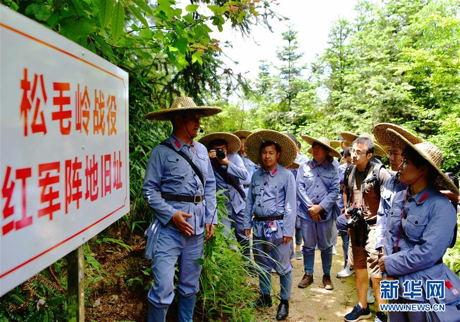 （新華全媒頭條&middot;不忘初心、牢記使命&mdash;&mdash;記者再走長征路&middot;圖文互動）（2）風展紅旗如畫&mdash;&mdash;來自長征出發(fā)地長汀、寧化的紅色信仰報告 