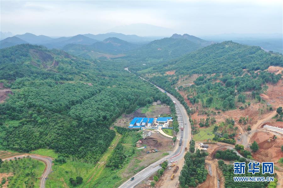 （壯麗70年&middot;奮斗新時(shí)代&mdash;&mdash;記者再走長(zhǎng)征路&middot;圖文互動(dòng)）（2）最后的湘江搶渡：用生命向信仰交出答卷 