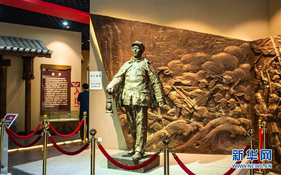 （壯麗70年&middot;奮斗新時(shí)代&mdash;&mdash;記者再走長(zhǎng)征路&middot;圖文互動(dòng)）（1）長(zhǎng)征路上，那一盞盞馬燈