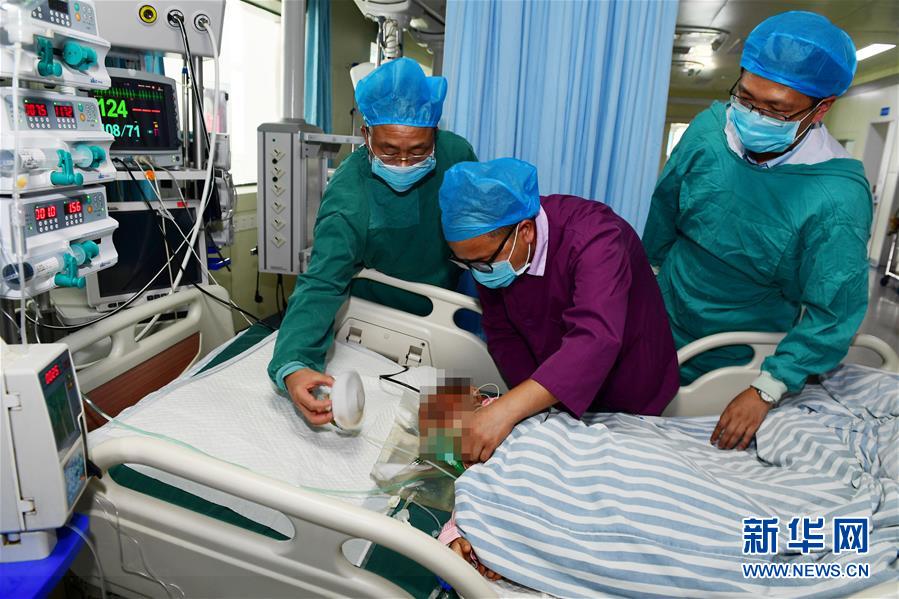 （新華全媒頭條&middot;圖文互動(dòng)）（12）有一絲希望，就盡百倍努力&mdash;&mdash;貴州水城&ldquo;7&middot;23&rdquo;特大山體滑坡72小時(shí)救援紀(jì)實(shí)