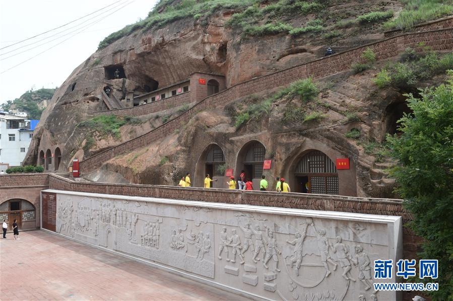 （新華全媒頭條&middot;壯麗70年&middot;奮斗新時代&mdash;&mdash;記者再走長征路&middot;圖文互動）（12）紅星，從這里照耀中國&mdash;&mdash;陜北見證中國革命的歷史轉(zhuǎn)折