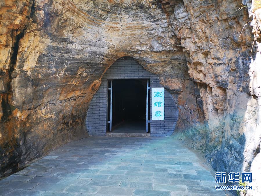 （新華調(diào)查&middot;新中國(guó)考古重大發(fā)現(xiàn)&middot;圖文互動(dòng)）（2）滿城漢墓：點(diǎn)一盞長(zhǎng)信宮燈，看不盡金縷玉衣