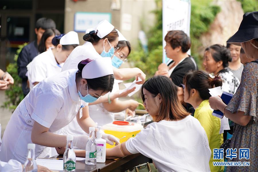 （壯麗70年&middot;奮斗新時代&mdash;&mdash;共和國發(fā)展成就巡禮&middot;圖文互動）（10）人民至上的生動實踐&mdash;&mdash;共和國民生發(fā)展成就巡禮