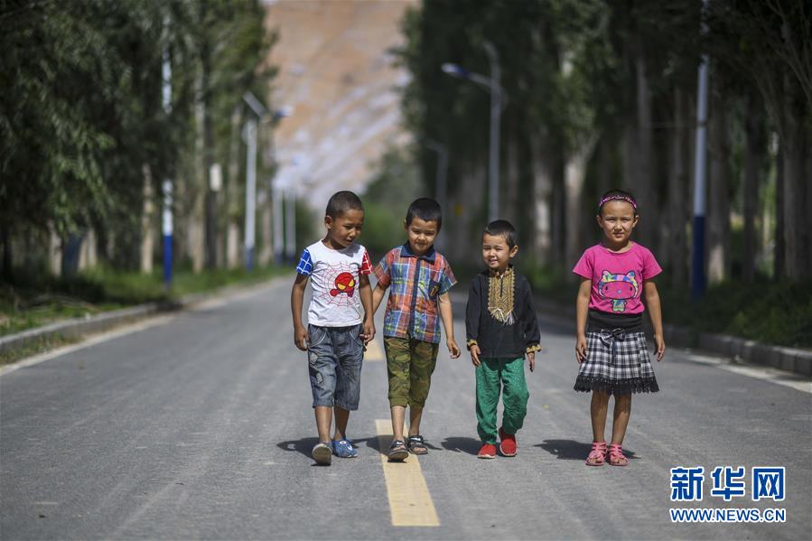 （決戰(zhàn)決勝脫貧攻堅(jiān)&middot;圖文互動(dòng)）（2）記者手記：尋訪昆侖&ldquo;桃花源&rdquo;的&ldquo;祛病&rdquo;良方