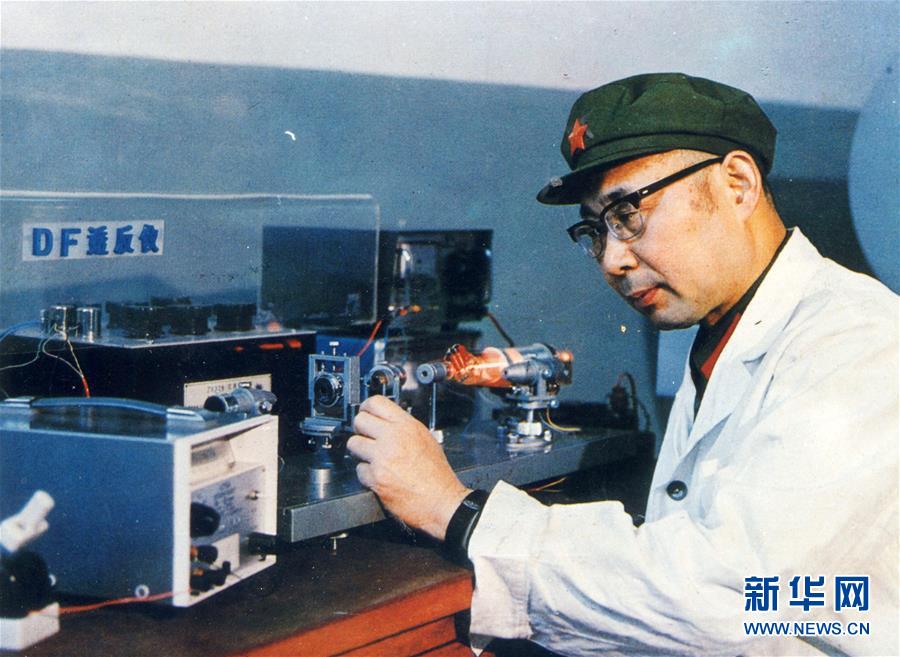 （愛國(guó)情 奮斗者&middot;圖文互動(dòng)）（2）永不停轉(zhuǎn)的&ldquo;陀螺&rdquo;&mdash;&mdash;追記中國(guó)工程院院士、國(guó)防科技大學(xué)教授高伯龍