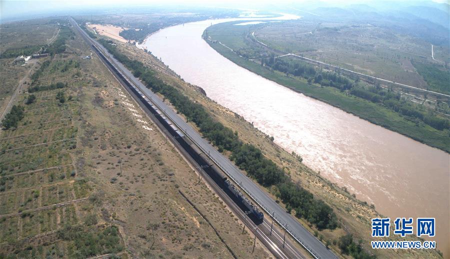 （走讀黃河&middot;圖文互動(dòng)）（4）中衛(wèi)：33萬畝沙區(qū)變灌區(qū)