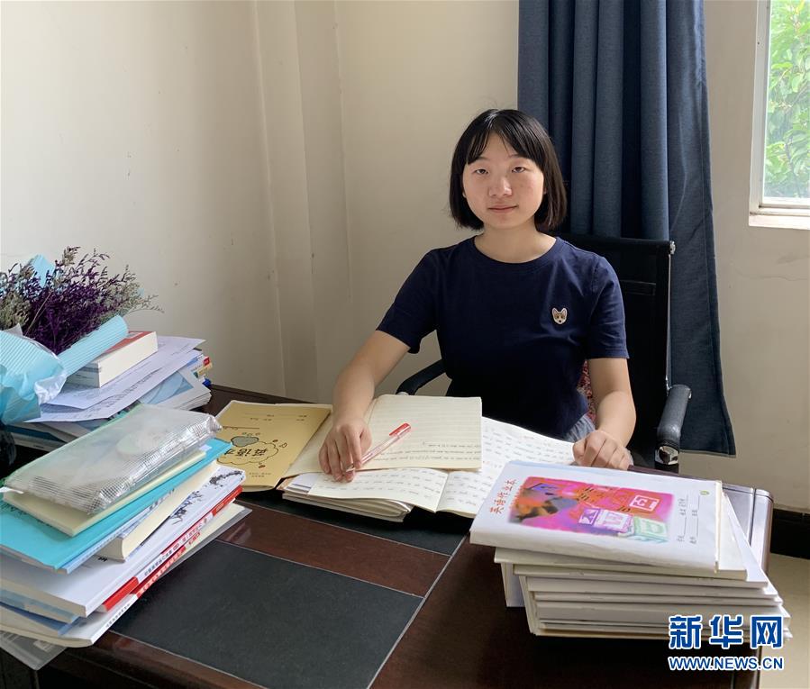 （在習(xí)近平新時代中國特色社會主義思想指引下&mdash;&mdash;新時代新作為新篇章&middot;總書記關(guān)心的百姓身邊事&middot;圖文互動)（2）&ldquo;我走進(jìn)大山，是為了讓你走出大山&rdquo;&mdash;&mdash;大學(xué)生支教故事