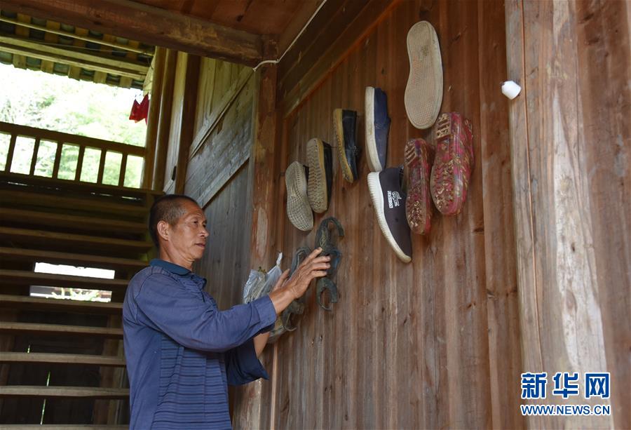 （愛(ài)國(guó)情 奮斗者&middot;圖文互動(dòng)）（4）貴州印江高石坎護(hù)林隊(duì)：半輩子，以林場(chǎng)為家