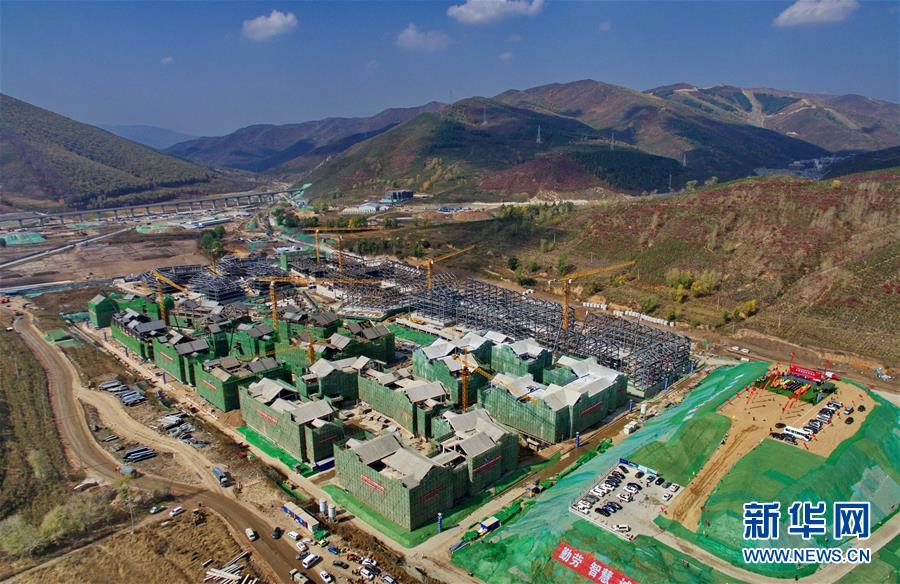 （體育）（2）2022年北京冬奧會(huì)張家口冬奧村主體結(jié)構(gòu)正式封頂