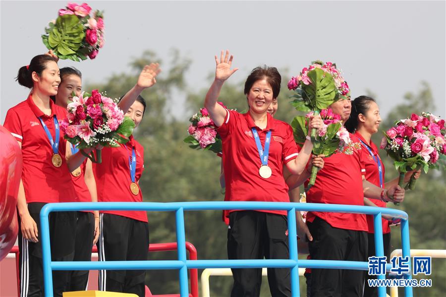 （新華全媒頭條&middot;圖文互動(dòng)）（5）凝聚愛(ài)國(guó)主義的磅礴力量！&mdash;&mdash;新中國(guó)成立70周年盛典啟示錄