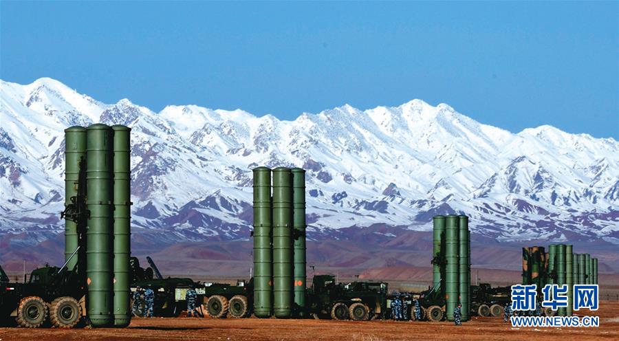 （新華全媒頭條&middot;人民空軍70年&middot;圖文互動）（6）陽光照耀奮飛的航程&mdash;&mdash;黨中央、中央軍委和習主席關心人民空軍建設發(fā)展紀實