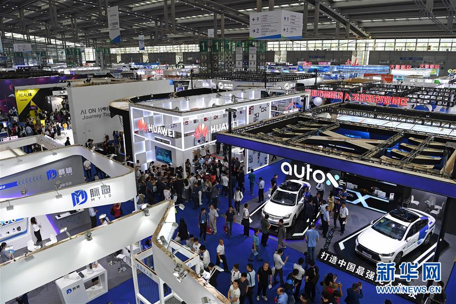 （新華全媒頭條&middot;圖文互動(dòng)）（1）觸摸跳動(dòng)的創(chuàng)新脈搏&mdash;&mdash;從高交會(huì)看經(jīng)濟(jì)發(fā)展新動(dòng)能