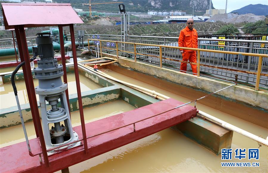 （四中全會精神在基層&middot;圖文互動）（3）烏江清，貴州興&mdash;&mdash;貴州第一大河烏江治污記