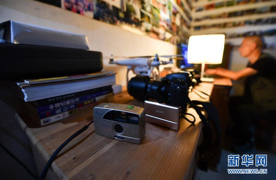 （圖文互動）（7）鄉(xiāng)村攝影師、鄉(xiāng)村&ldquo;模特&rdquo;、民宿店主&mdash;&mdash;鄉(xiāng)村旅游推動婺源農(nóng)民生活方式發(fā)生新變化