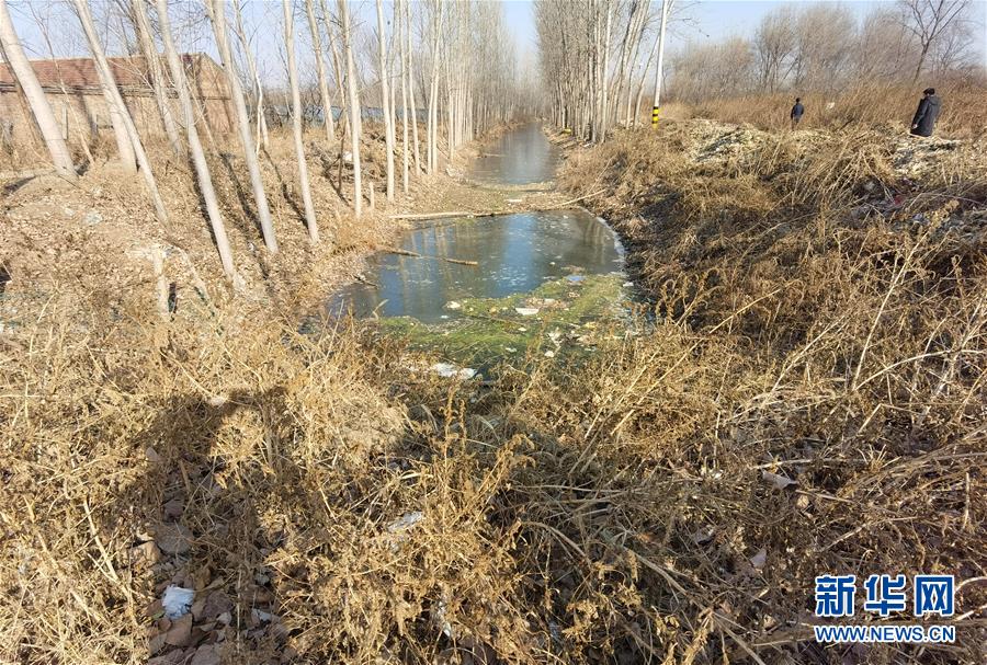 （新華調(diào)查&middot;國務(wù)院農(nóng)村人居環(huán)境大檢查&middot;圖文互動(dòng)）（1）農(nóng)村生活污水何處去？&mdash;&mdash;農(nóng)村污水治理&ldquo;梗阻&rdquo;現(xiàn)象調(diào)查