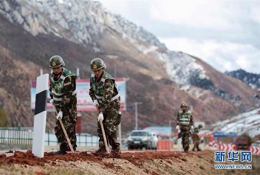 （新華全媒頭條&middot;圖文互動）（12）格?；ㄩ_滿天路&mdash;&mdash;寫在川藏公路通車65周年之際