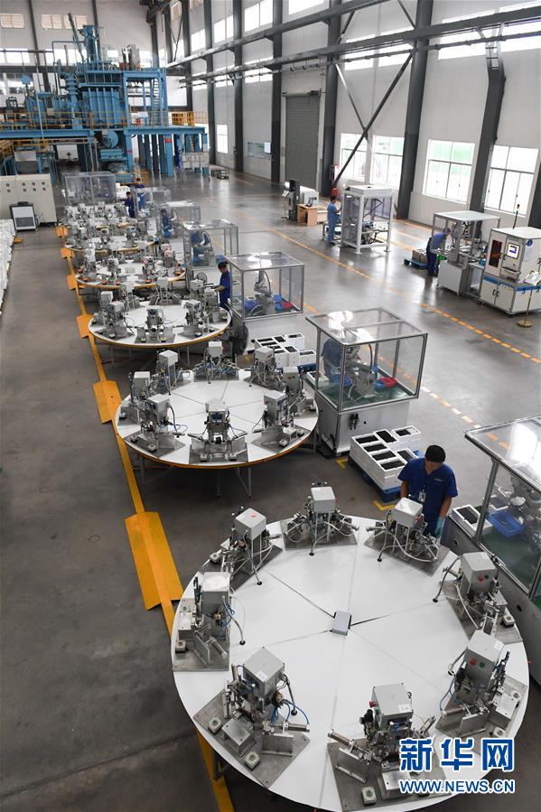 （新華全媒頭條&middot;圖文互動）（8）創(chuàng)新，在復(fù)興的征程上&mdash;&mdash;以習(xí)近平同志為核心的黨中央關(guān)心科技創(chuàng)新工作紀實