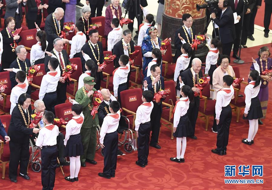 （新華全媒頭條&middot;圖文互動）（19）創(chuàng)新，在復(fù)興的征程上&mdash;&mdash;以習(xí)近平同志為核心的黨中央關(guān)心科技創(chuàng)新工作紀實