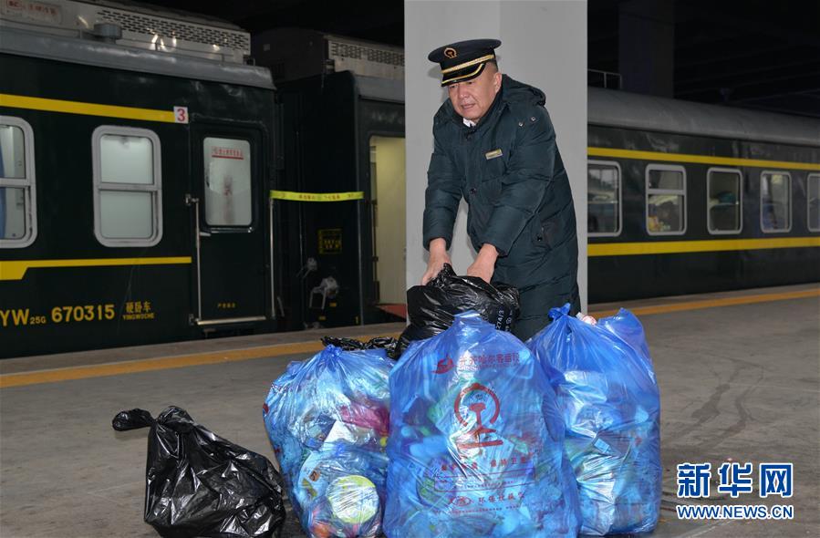 （新春走基層&middot;圖文互動）（3）33小時的回家故事