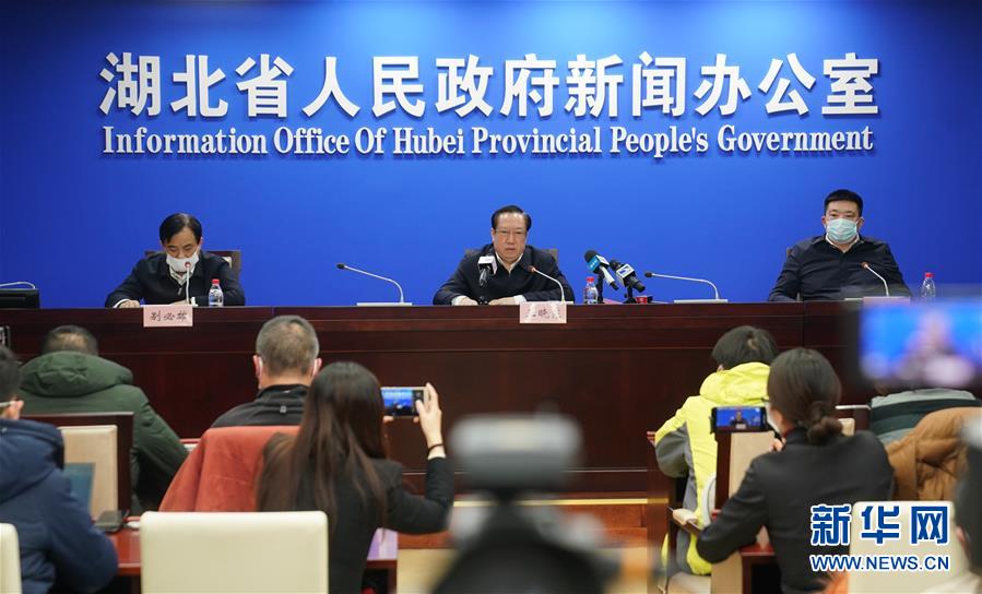 （新華全媒頭條&middot;圖文互動）（29）萬眾一心迎挑戰(zhàn) 眾志成城戰(zhàn)疫情&mdash;&mdash;全國總動員打響疫情防控阻擊戰(zhàn)紀實