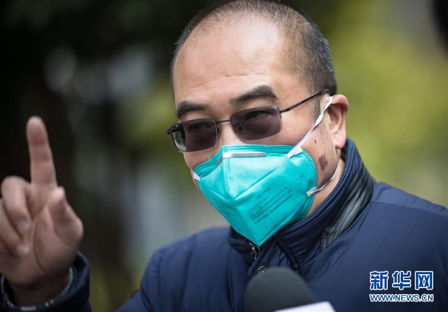 （新華全媒頭條&middot;聚焦疫情防控&middot;圖文互動）（2）拼漸凍生命 與疫魔競速&mdash;&mdash;記疫情&ldquo;風暴眼&rdquo;中武漢金銀潭醫(yī)院院長張定宇