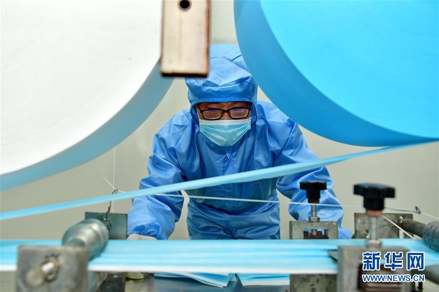 （聚焦疫情防控&middot;圖文互動(dòng)）（1）和時(shí)間賽跑&mdash;&mdash;山西防疫緊缺物資生產(chǎn)一線見聞