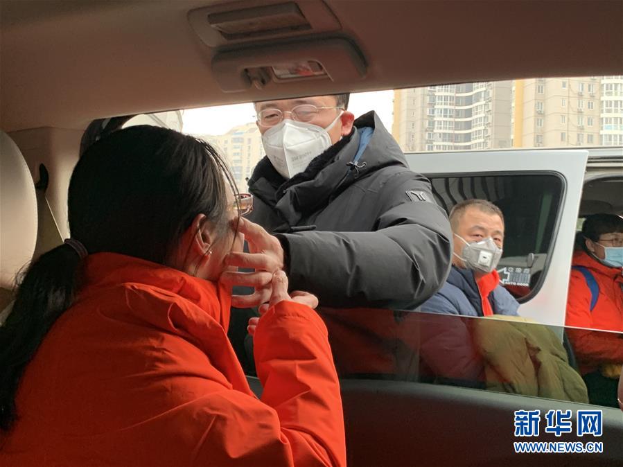 （聚焦疫情防控&middot;圖文互動）（1）&ldquo;疫&rdquo;散有終時 &ldquo;情&rdquo;牽無窮期&mdash;&mdash;馳援武漢的北京&ldquo;逆行者&rdquo;&ldquo;后援團&rdquo;紀(jì)事
