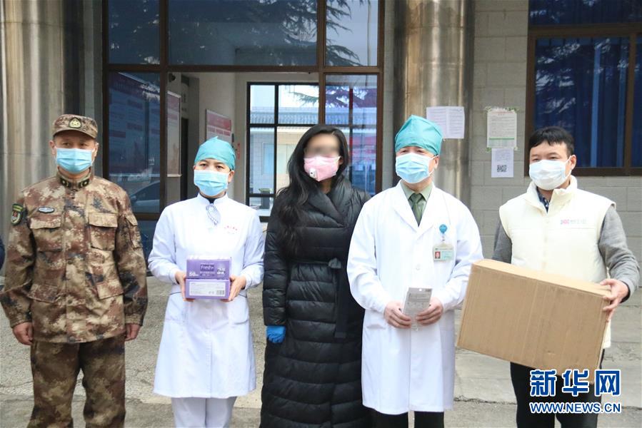 （聚焦疫情防控&middot;圖文互動）&ldquo;相信醫(yī)生，相信自己！&rdquo;&mdash;&mdash;駐京部隊醫(yī)院首例新冠肺炎康復患者的抗疫經(jīng)歷
