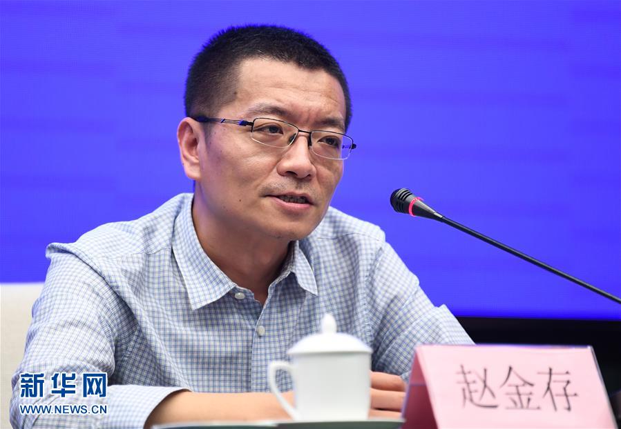 （聚焦疫情防控&middot;圖文互動）（2）鐘南山、李蘭娟院士團隊從新冠肺炎患者糞便中分離出病毒