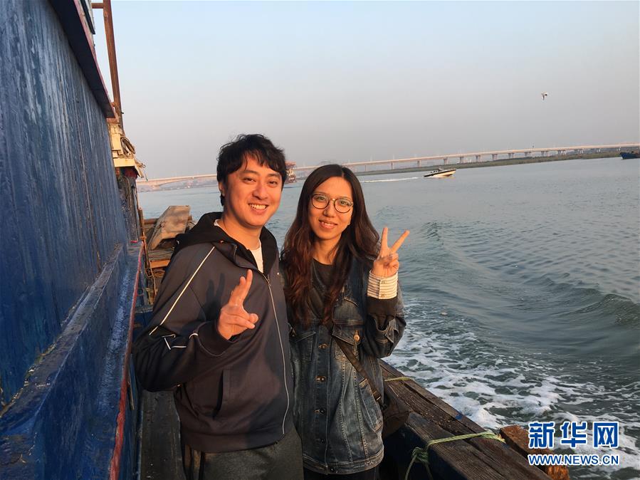 (聚焦疫情防控·圖文互動(dòng))(4)愛(ài)在“疫”起——四對(duì)“80后”夫妻的“逆行”表白