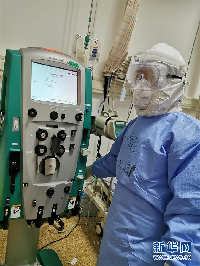 (聚焦疫情防控·圖文互動(dòng))(5)愛(ài)在“疫”起——四對(duì)“80后”夫妻的“逆行”表白