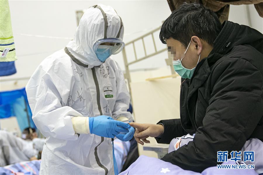 （新華全媒頭條&middot;圖文互動(dòng)）（6）托舉生命的方舟&mdash;&mdash;方艙醫(yī)院建設(shè)記