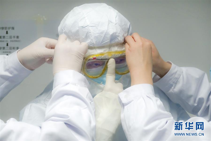 （新華全媒頭條&middot;圖文互動）（3）&ldquo;與國家同舟，與人民共濟&rdquo;&mdash;&mdash;新冠肺炎重癥救治同濟醫(yī)院戰(zhàn)&ldquo;疫&rdquo;直擊