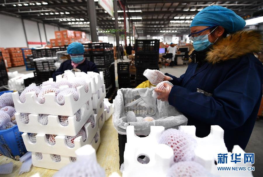 （聚焦疫情防控&middot;圖文互動）（1）&ldquo;一輛輛車出發(fā)，春暖花開的日子就不遠了&rdquo;&mdash;&mdash;西北電商大縣陜西省武功縣復工見聞