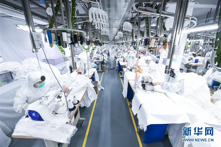 （聚焦疫情防控&middot;圖文互動）（1）把最好的留給最需要的醫(yī)護人員&mdash;&mdash;深圳醫(yī)療物資企業(yè)生產(chǎn)見聞