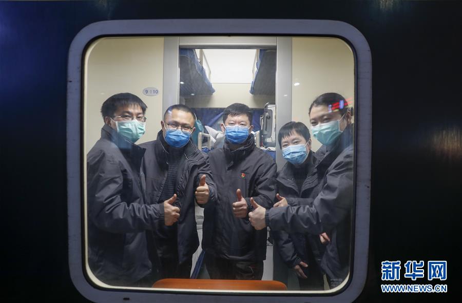 （聚焦疫情防控&middot;對(duì)口支援19省份在奮戰(zhàn)&middot;圖文互動(dòng)）（1）&ldquo;當(dāng)我們摘下口罩，看到彼此勝利的微笑&rdquo;&mdash;&mdash;重慶對(duì)口支援孝感市抗擊疫情紀(jì)實(shí)