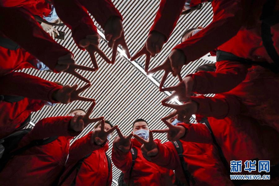 （聚焦疫情防控&middot;對(duì)口支援19省份在奮戰(zhàn)&middot;圖文互動(dòng)）（4）&ldquo;當(dāng)我們摘下口罩，看到彼此勝利的微笑&rdquo;&mdash;&mdash;重慶對(duì)口支援孝感市抗擊疫情紀(jì)實(shí)