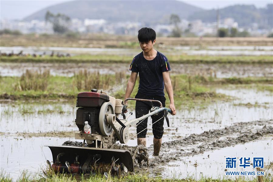 （圖文互動）（1）&ldquo;早一天復(fù)工，損失就少一點&rdquo;&mdash;&mdash;廣西以精準防控推動復(fù)工復(fù)產(chǎn)一線見聞