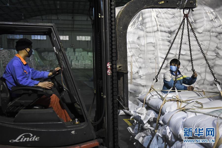（圖文互動）（9）&ldquo;早一天復(fù)工，損失就少一點&rdquo;&mdash;&mdash;廣西以精準防控推動復(fù)工復(fù)產(chǎn)一線見聞