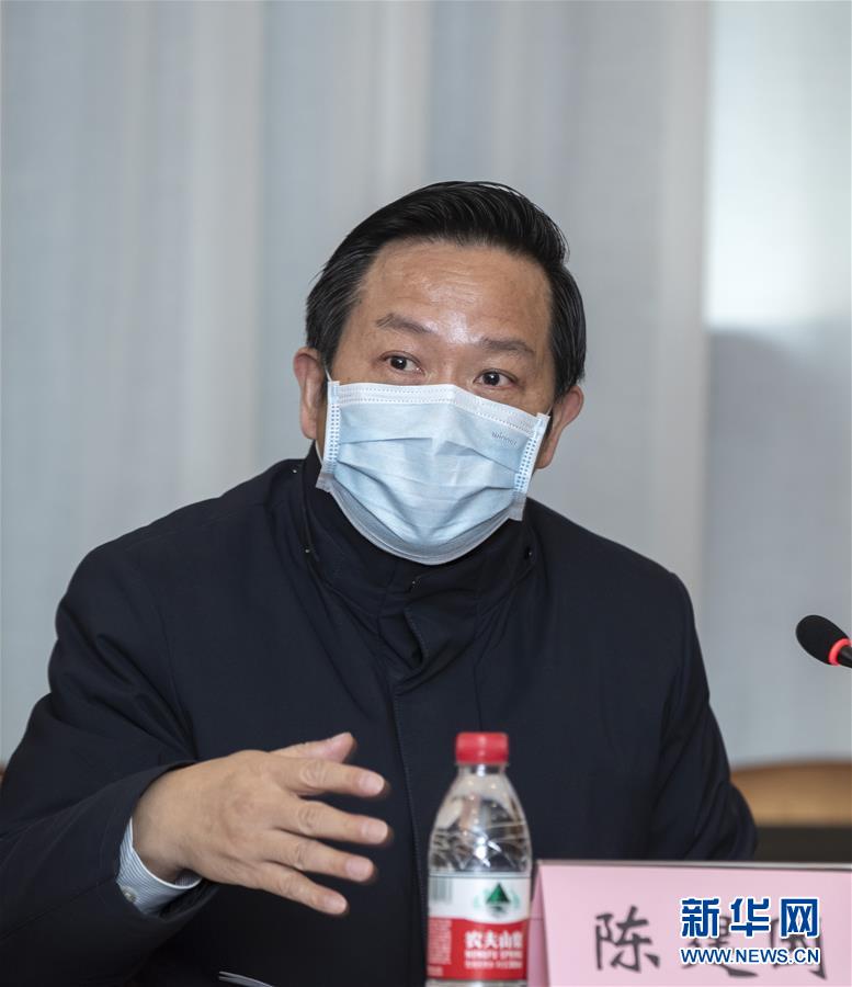 （聚焦疫情防控&middot;圖文互動）（2）急防控所急，沖鋒勇向前&mdash;&mdash;華中科技大學(xué)以科研攻關(guān)推動疫情防控救治觀察